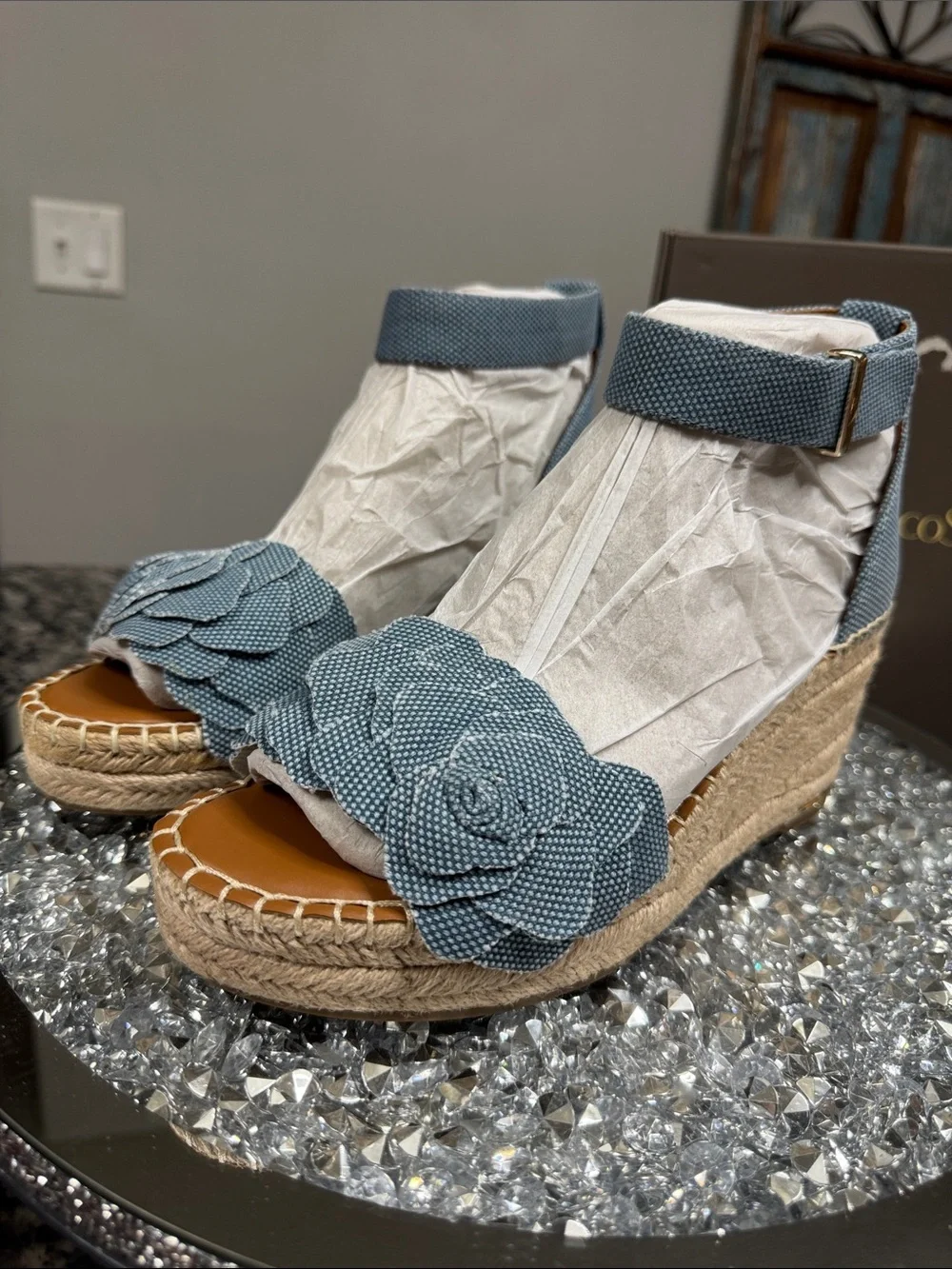 Franco Sarto clemens denim Blue Espadrille Wedge Sandals with Floral Toe NEW 9